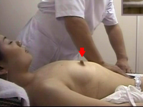 セレブの乳首05